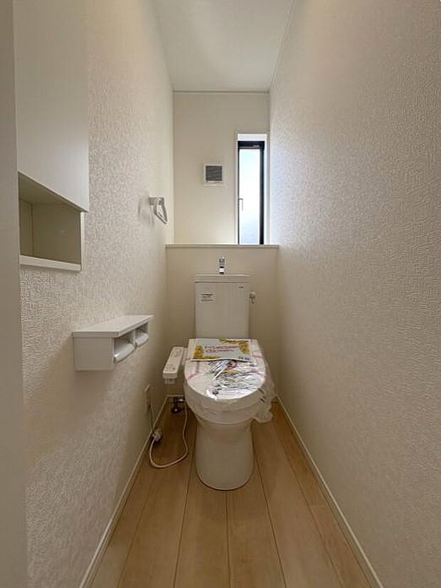 ラ・ムー松山北店まで約120ｍ♪日用品の買い物に便利です♪