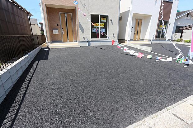 駐車場2台可能です♪