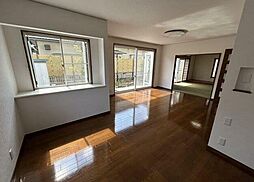 明野高尾4丁目戸建 4LDKのリビング/ダイニング