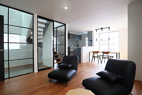 リビング/ダイニング 広島県広島市安佐南区長楽寺1丁目