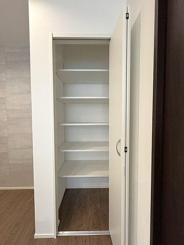 現地案内もできます!内観のイメージを持たれたい方は、別エリアで完成物件もございますので、お気軽にお申し付け下さい♪