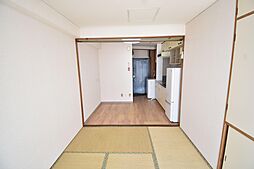 ホワイトヒルハウス 1DKのリビング/ダイニング