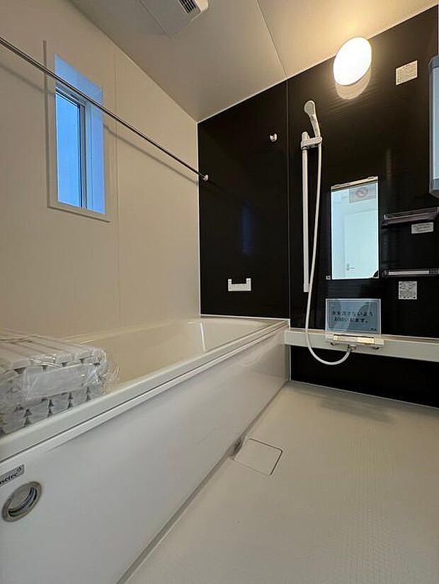 換気暖房乾燥機付♪乾燥機能がついているので、天気を気にする事なく洗濯ができるのが嬉しいですね♪