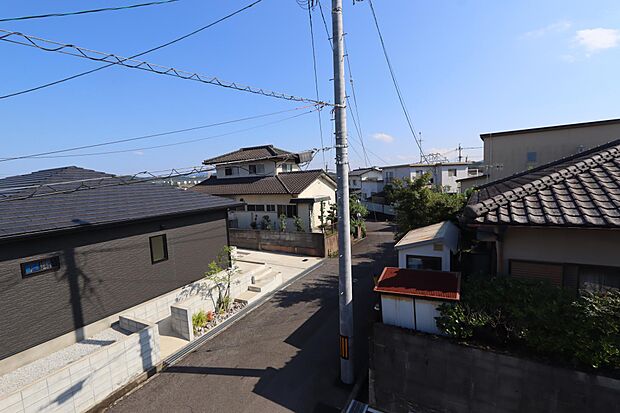 閑静な住宅地 徒歩圏内にバス停がありました♪