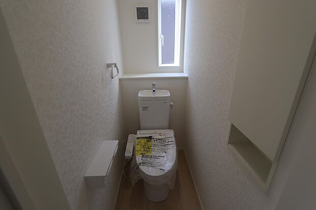 2階にもトイレがあると安心ですね