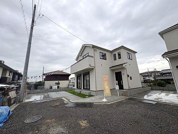 現地案内もできます!内観のイメージを持たれたい方は、別エリアで完成物件もございますので、お気軽にお申し付け下さい♪