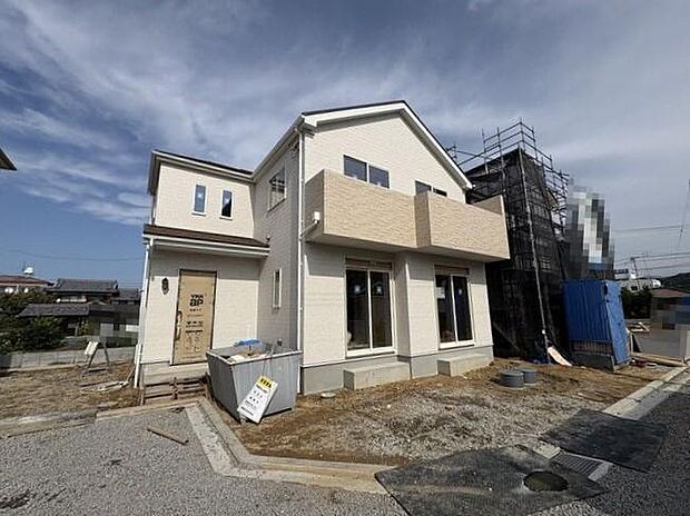 現地案内もできます！内観のイメージを持たれたい方は、別エリアで完成物件もございますので、お気軽にお申し付け下さい♪