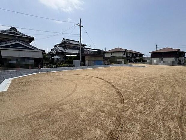 松山市内の銀行でしたら、どちらも提携しておりますので、お客様の支払い方や借り入れ状況に応じて、一番合ったご提案をさせていただきます♪
