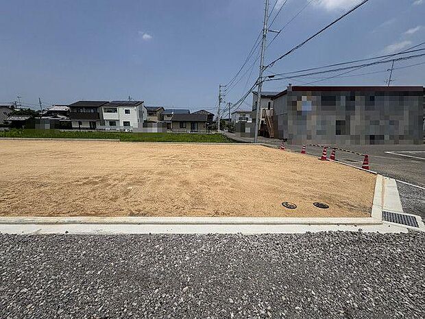 松山市内の銀行でしたら、どちらも提携しておりますので、お客様の支払い方や借り入れ状況に応じて、一番合ったご提案をさせていただきます♪