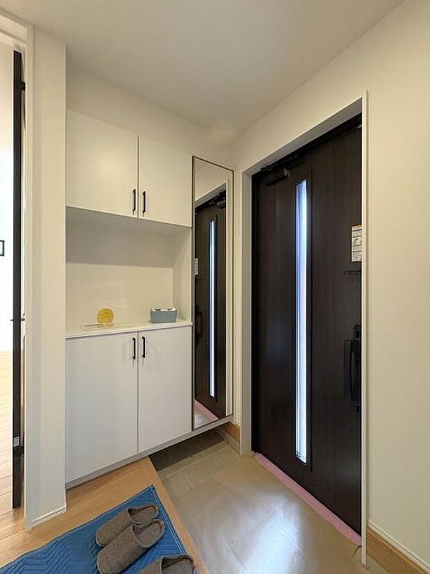 トイレは各階にございます♪忙しい時間帯にも2か所あると、安心感が増しますね♪