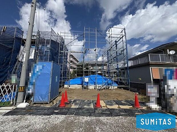 敷地内2台駐車可能♪来客時や2台持ちの方にも嬉しい、ゆとりのある駐車スペースです♪