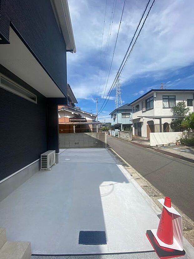 松山市内の銀行でしたら、どちらも提携しておりますので、お客様の支払い方や借り入れ状況に応じて、一番合ったご提案をさせていただきます♪