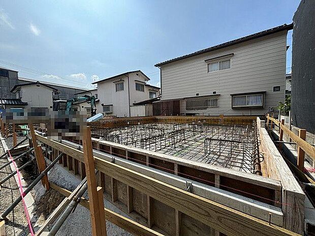 フジ 垣生店まで約750m♪毎日の食料品や日用品のお買い物がとっても便利です♪