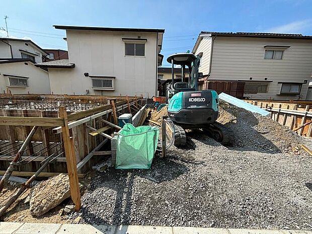 住吉公園まで約190m♪気軽に散歩したり、お子様の遊び場が近くて安心です♪子育て世代にも嬉しい立地です♪