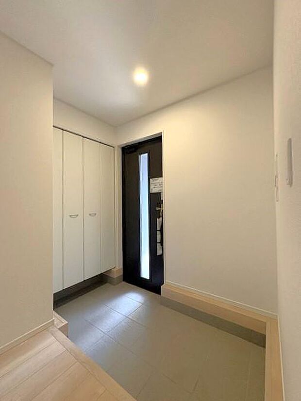 セブン-イレブン 松山西垣生店まで約600ｍ♪ちょっとしたお買い物や急な用事にも便利です♪