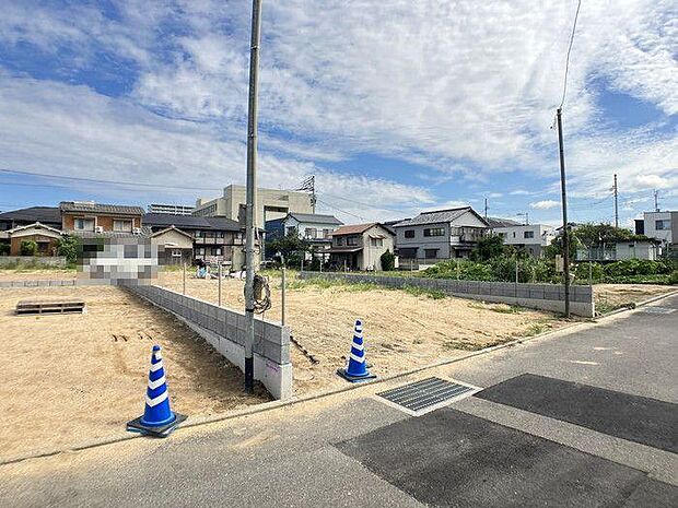 松山市内の銀行でしたら、どちらも提携しておりますので、お客様の支払い方や借り入れ状況に応じて、一番合ったご提案をさせていただきます♪