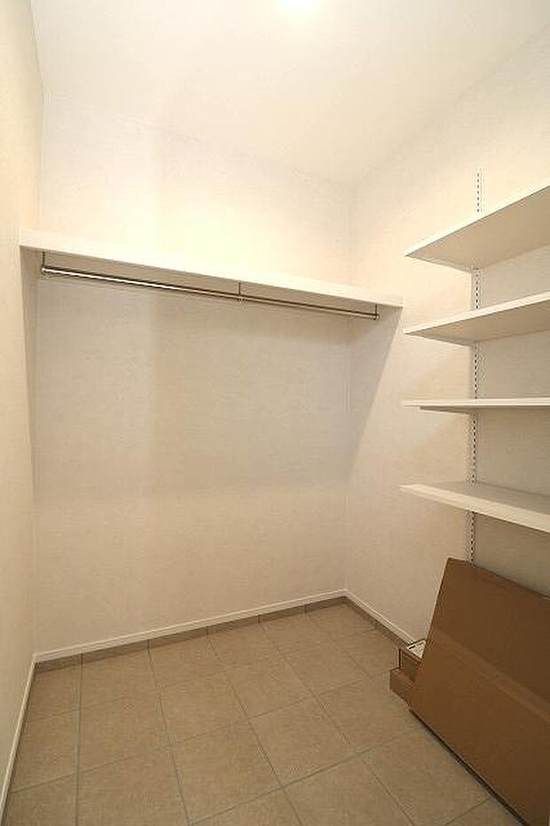 玄関横にある土間収納