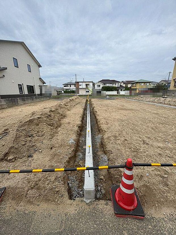 松山市内の銀行でしたら、どちらも提携しておりますので、お客様の支払い方や借り入れ状況に応じて、一番合ったご提案をさせていただきます♪