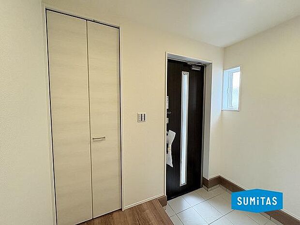 収納豊富な玄関♪