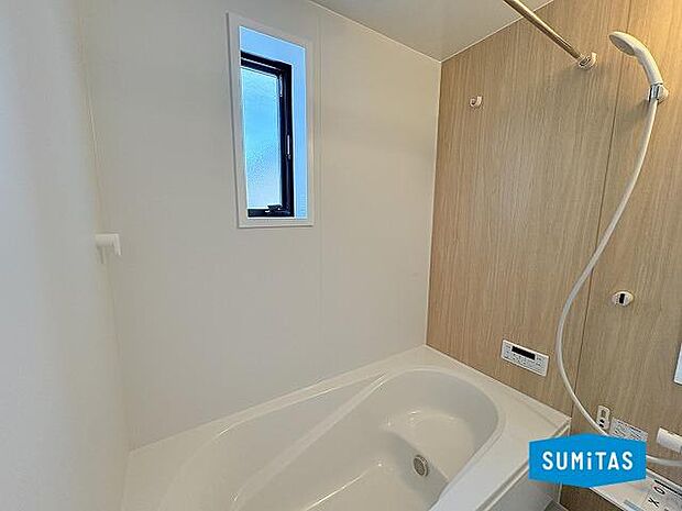 穏やかな雰囲気の浴室でリラックス♪