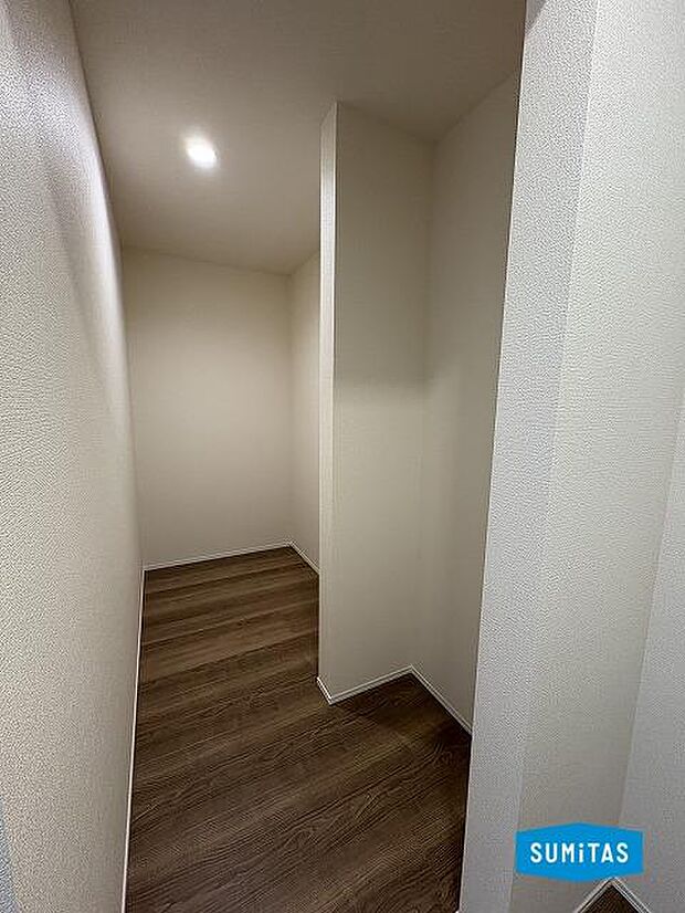 さらに食品のストックに欠かせないパントリー完備◎