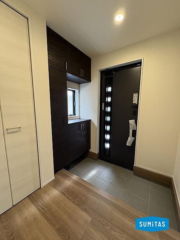 収納豊富な玄関♪