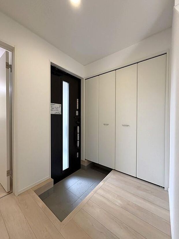 松山市内の銀行でしたら、どちらも提携しておりますので、お客様の支払い方や借り入れ状況に応じて、一番合ったご提案をさせていただきます♪