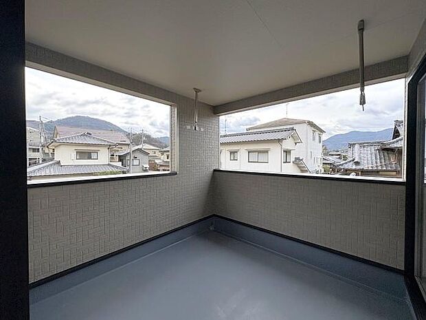 南面バルコニーで日当たり良好♪ウォークインクローゼットへの導線も良く、家事時短になる間取りです♪