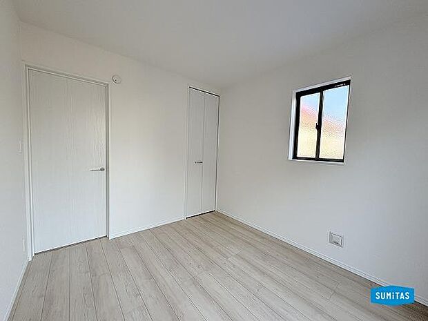 2階洋室5.25帖の収納