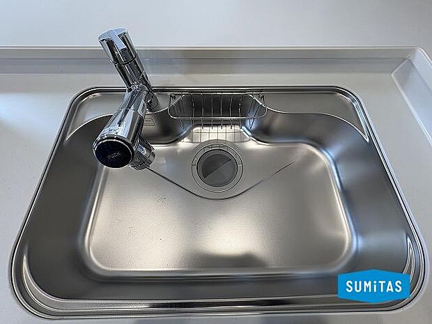 浄水器内蔵キッチン水栓で楽々♪