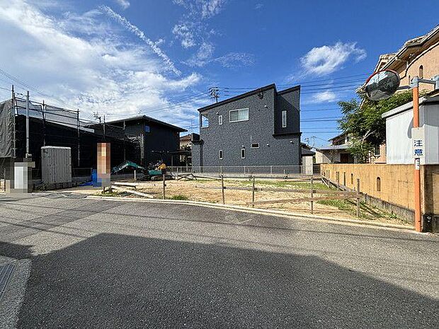 松山生協 堀江店まで約550ｍ♪毎日の食料品や日用品のお買い物がとっても便利です♪