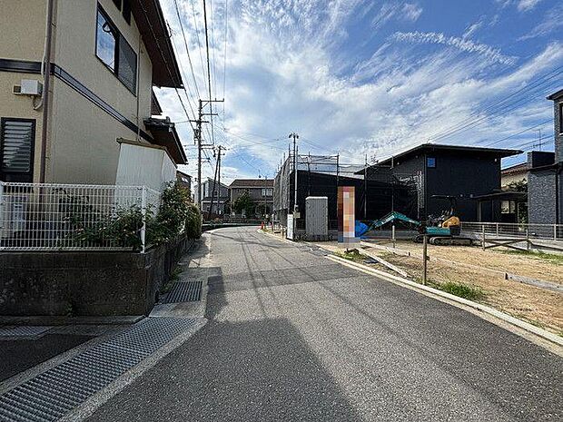 家族みんなでゆったり過ごせる広々としたリビング♪家族団らんの時間を快適に過ごせます♪