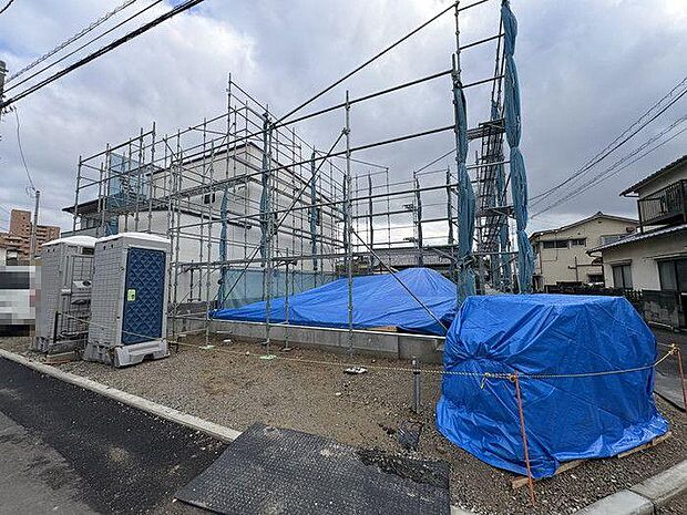 ファミリーマート 松山北久米店まで約190m♪ちょっとしたお買い物や急な用事にも便利です♪