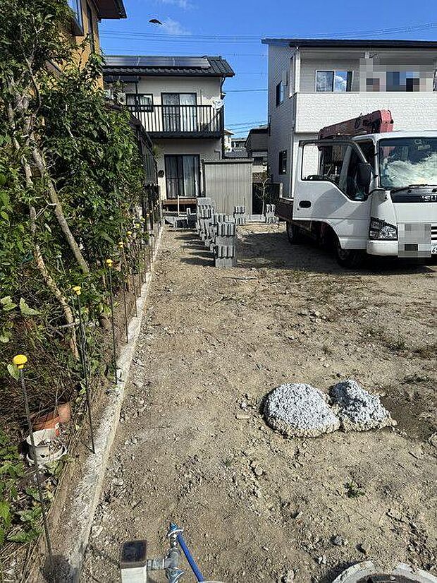 リビングにいる家族と自然に顔を合わせやすい、家族をより身近に感じる事のできる、リビングイン階段のお家です♪