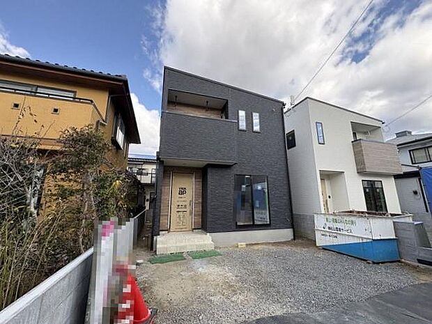 国道33号線へのアクセス良好な便利な立地♪周辺は閑静な住宅街で、落ち着いた暮らしをお求めの方にもおすすめです♪