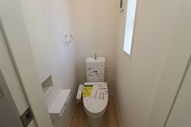 2階にもトイレがあると安心ですね