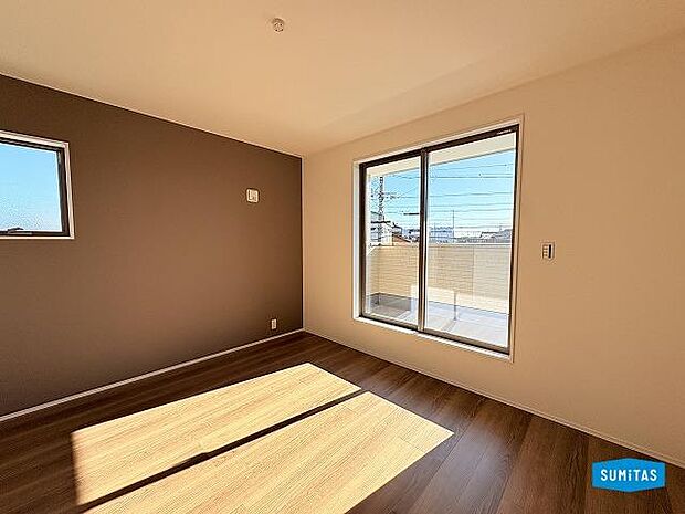 2階洋室7帖はバルコニーに出られます