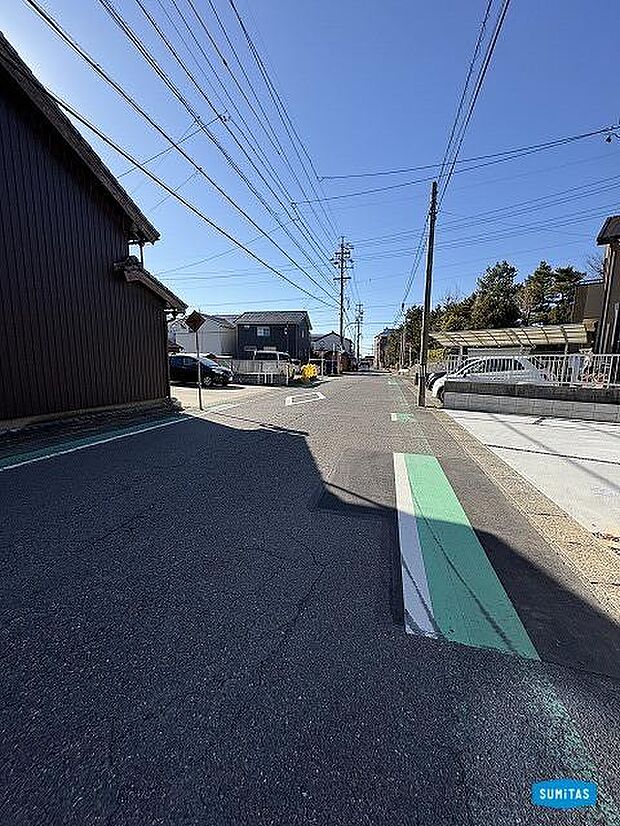 前面道路は幅員約7.2m