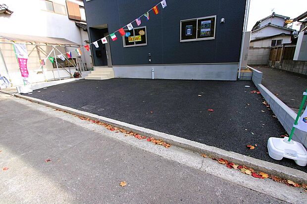 駐車場3台可能です♪但し、車種によります