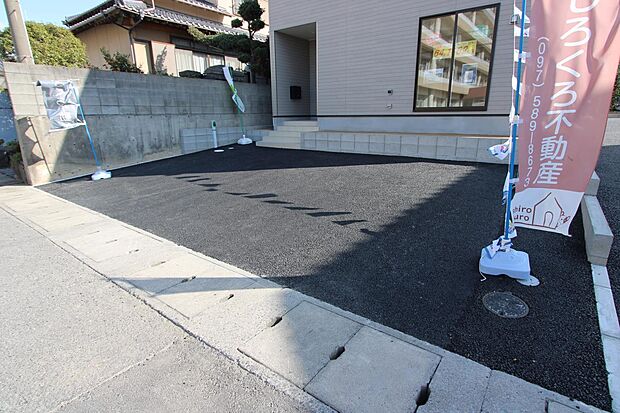 駐車場3台可能です♪