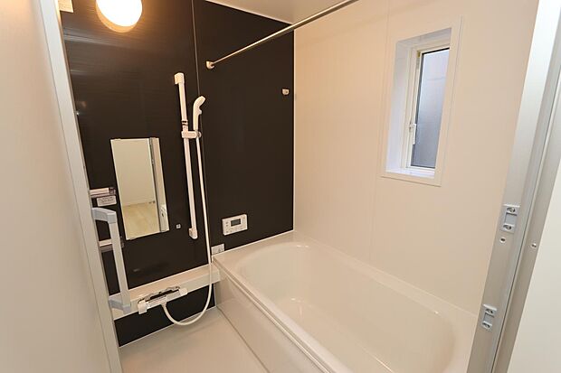 ※画像はイメージです浴室には窓もあり通風・彩光に優れています♪