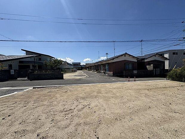 住宅ローン、資金計画の相談もお気軽に♪お客様のライフプランに沿ってご提案させて頂きます♪松山市内の銀行でしたら、どちらも提携しておりますので、お客様の支払い方や借り入れ状況に応じて、一番合ったご提案を