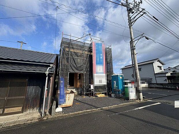ローソン 松山辰巳町店まで約270ｍ♪夜遅くや早朝にも必要なものが購入できて便利です♪