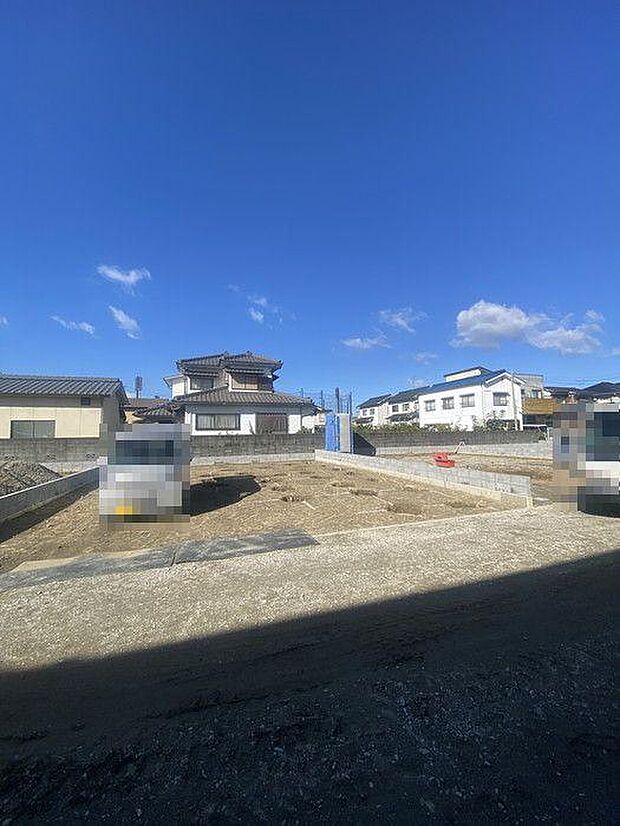 松山市内の銀行でしたら、どちらも提携しておりますので、お客様の支払い方や借り入れ状況に応じて、一番合ったご提案をさせていただきます♪