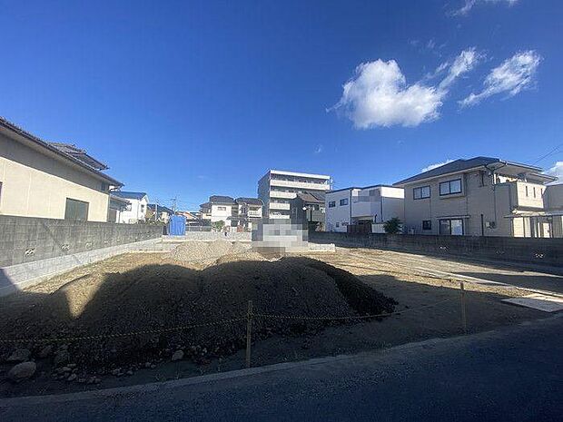 現地案内もできます!内観のイメージを持たれたい方は、別エリアで完成物件もございますので、お気軽にお申し付け下さい♪