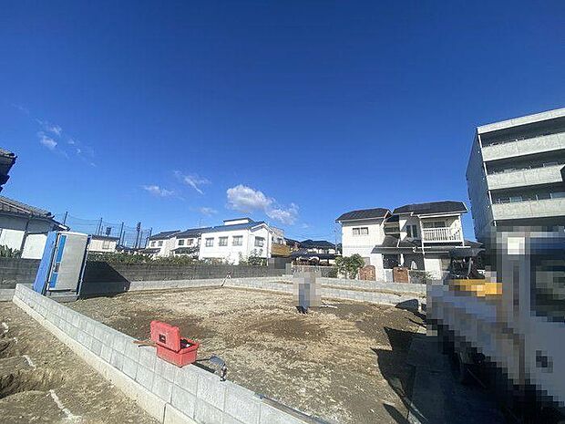 ローソン 松山市坪北店まで約450m♪夜遅くや早朝にも必要なものが購入できて便利です♪