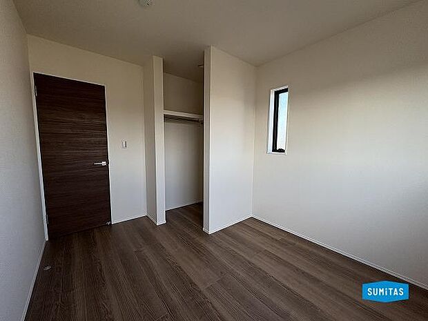 2階東側洋室(約5.06帖)