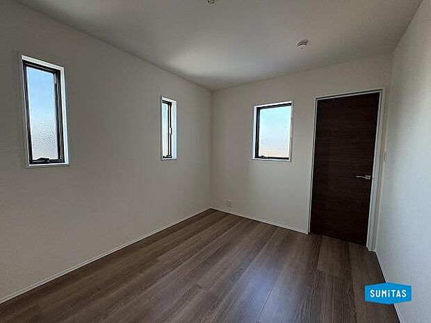 2階西側洋室(約6帖)