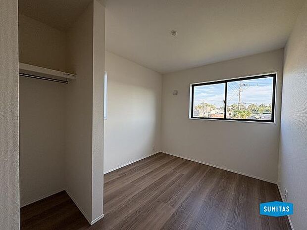 2階東側洋室(約5.06帖)にもウォークインクロゼット有ります。