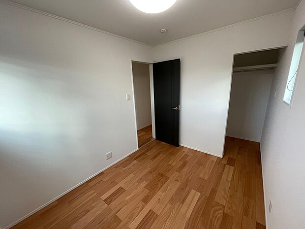 2階には4つの部屋があるのでお子さんの成長に合わせて活用できます♪